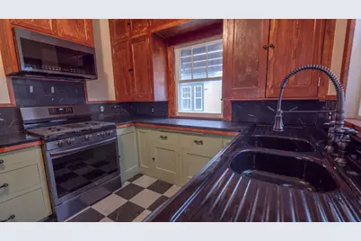 414 Fulton Street, Waupaca, WI 54981 - Photo 11