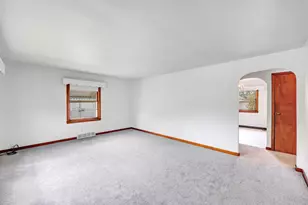 1465 Harvey St, Green Bay, WI 54302 - Photo 3
