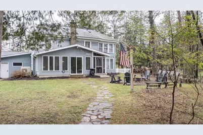 E1233 Pine Tree, Waupaca, WI 54981 - Photo 3
