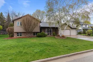 2212 W Seneca Dr, Appleton, WI 54914 - Photo 45