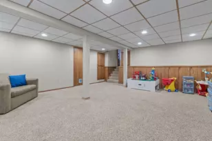 2212 W Seneca Dr, Appleton, WI 54914 - Photo 33