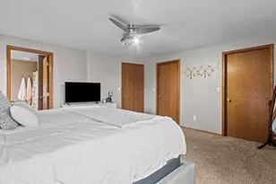 2212 W Seneca Dr, Appleton, WI 54914 - Photo 21