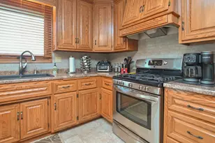 3156 Molly Brown Ln, Green Bay, WI 54313 - Photo 15