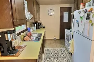 1665 W Paulson Rd, Green Bay, WI 54313 - Photo 5