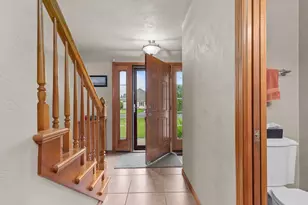3663 Hickory Ridge Rd, Oshkosh, WI 54904 - Photo 3