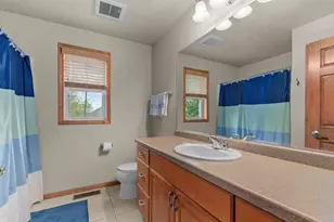 3663 Hickory Ridge Rd, Oshkosh, WI 54904 - Photo 33