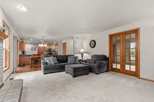 3663 Hickory Ridge Rd, Oshkosh, WI 54904 - Photo 9