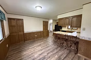 925 Ridlington Ave, Shawano, WI 54166 - Photo 5