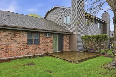 82 Spencer Village Court, Appleton, WI 54914 - Photo 3