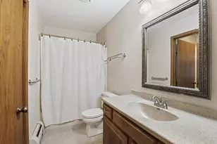 82 Spencer Village Ct, Appleton, WI 54914 - Photo 17