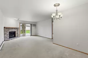 82 Spencer Village Ct, Appleton, WI 54914 - Photo 7