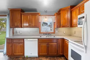1281 Alice Dr, Green Bay, WI 54304 - Photo 15