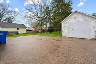 318 Sterling Ave, Oshkosh, WI 54901 - Photo 21