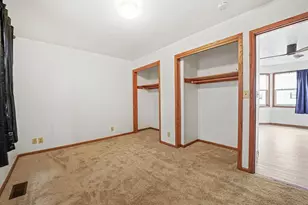 318 Sterling Ave, Oshkosh, WI 54901 - Photo 9