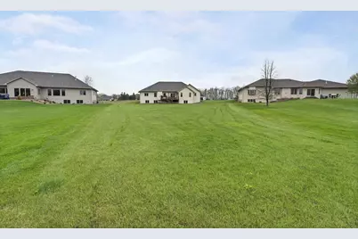 3663 Half Crown, De Pere, WI 54115 - Photo 7