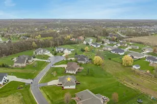 3663 Half Crown, De Pere, WI 54115 - Photo 9