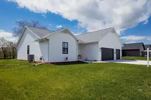 349 Prairie Fox St, North Fond du Lac, WI 54937 - Photo 29