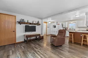 21 Primrose Cir, Clintonville, WI 54929 - Photo 13