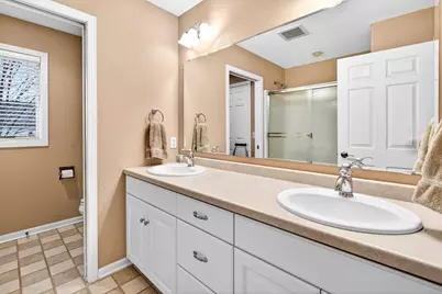 325 E Stratford Lane, Appleton, WI 54913 - Photo 39