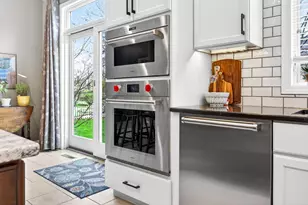 325 E Stratford Ln, Appleton, WI 54913 - Photo 17