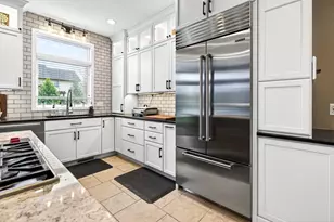 325 E Stratford Ln, Appleton, WI 54913 - Photo 15