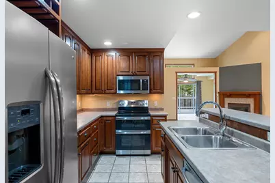 1243 Prairie Falcon Trail, Green Bay, WI 54313 - Photo 5