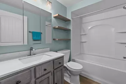 2206 Meadowbrook Court #A, Oshkosh, WI 54904 - Photo 25