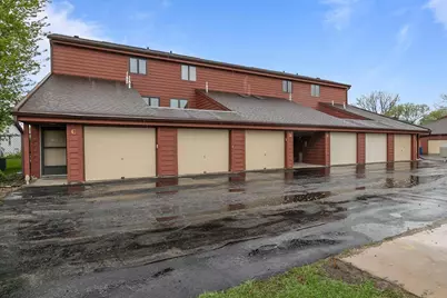 2206 Meadowbrook Court #A, Oshkosh, WI 54904 - Photo 31