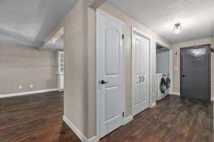 2206 Meadowbrook Ct, Oshkosh, WI 54904 - Photo 17