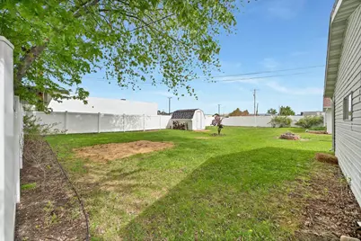 2110 Elm View Drive, Green Bay, WI 54304 - Photo 15
