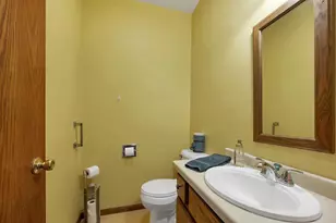 2110 Elm View Dr, Green Bay, WI 54304 - Photo 39
