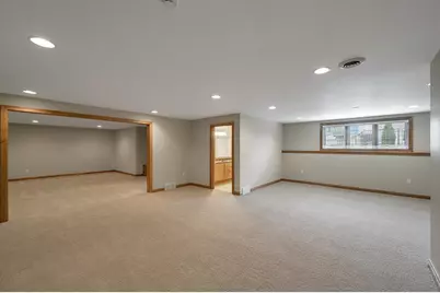 3335 Langdon Street, Green Bay, WI 54311 - Photo 9