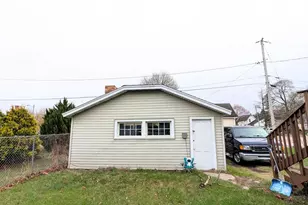 1417 11th Ave, Menominee, MI 49858 - Photo 3
