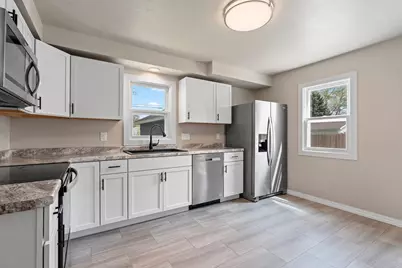 536 Wilson Avenue, Appleton, WI 54915 - Photo 5