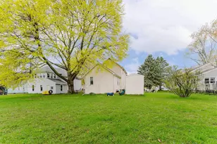 332 Rosalia St, Oshkosh, WI 54901 - Photo 29