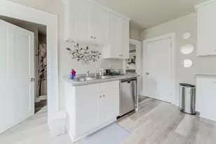 332 Rosalia St, Oshkosh, WI 54901 - Photo 15