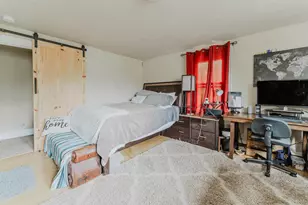 332 Rosalia St, Oshkosh, WI 54901 - Photo 23