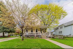 332 Rosalia St, Oshkosh, WI 54901 - Photo 1