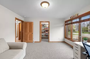 230 Oakbrook Dr, Pulaski, WI 54162 - Photo 17