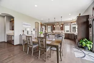 227 Peterlynn Dr, Wrightstown, WI 54180 - Photo 7