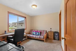 5433 Brookview Dr, Appleton, WI 54913 - Photo 5
