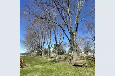 216 Lakeview Drive, Algoma, WI 54201 - Photo 3