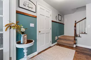 525 E Briar Ln, Green Bay, WI 54301 - Photo 7
