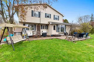 525 E Briar Ln, Green Bay, WI 54301 - Photo 33