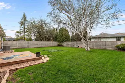 1911 S Carpenter Street, Appleton, WI 54915 - Photo 23