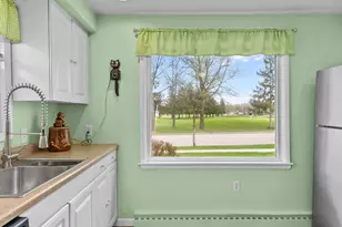 1911 S Carpenter St, Appleton, WI 54915 - Photo 11