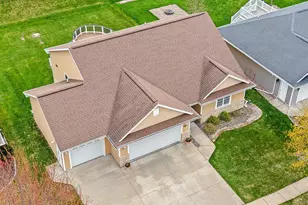 4814 Isabella Cir, Hobart, WI 54155 - Photo 33