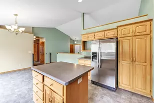 1145 Tara Marie Ln, Green Bay, WI 54303 - Photo 9