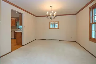 3095 Pine Ridge Ct, Green Bay, WI 54311 - Photo 7