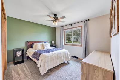 240 Alison Court, Wrightstown, WI 54180 - Photo 17
